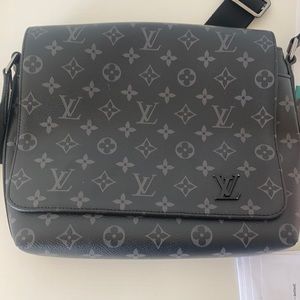 Louis Vuitton messenger bag